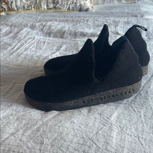 Asportuguesas Women's Black Slip-On Shoes